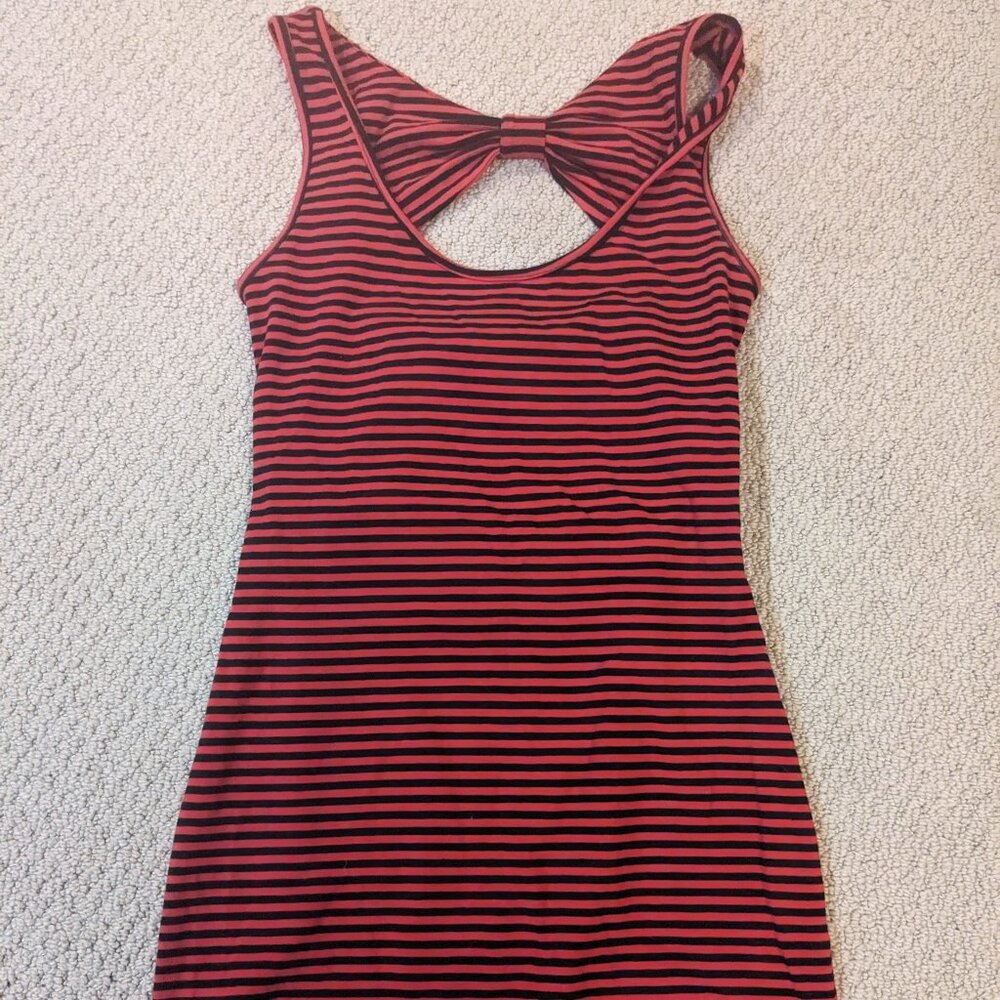 Material Girl summer fitted dress